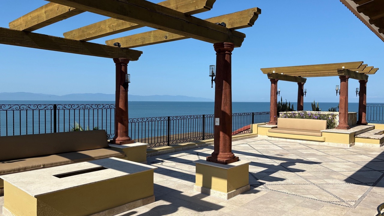 Photo of Patio Balcony in Flamingos