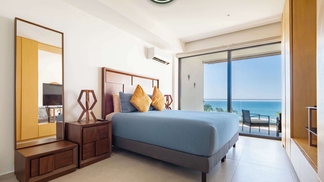 Photo of Bedroom in Flamingos