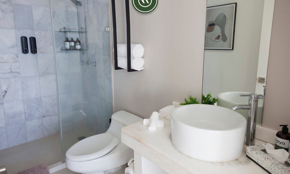 Photo of Bathroom in Flamingos