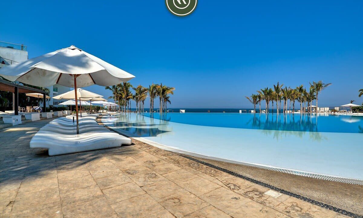 Photo of Outdoor in Flamingos