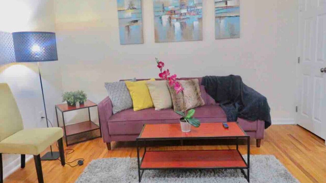 Photo of Livingroom in Gayborhood