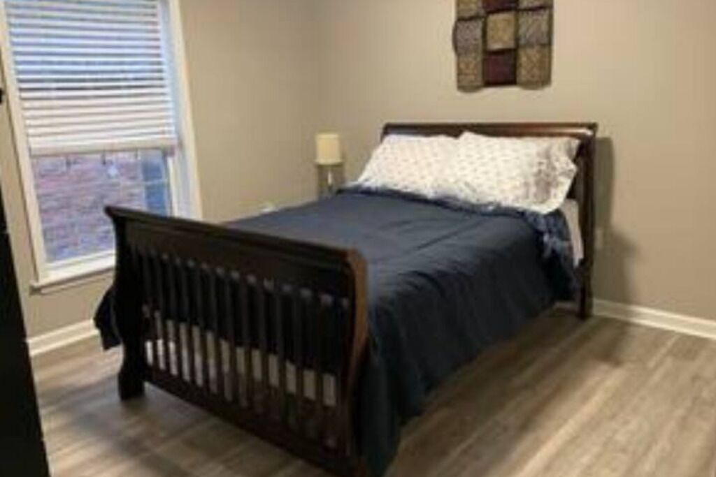 Photo of Bedroom in Ferndale