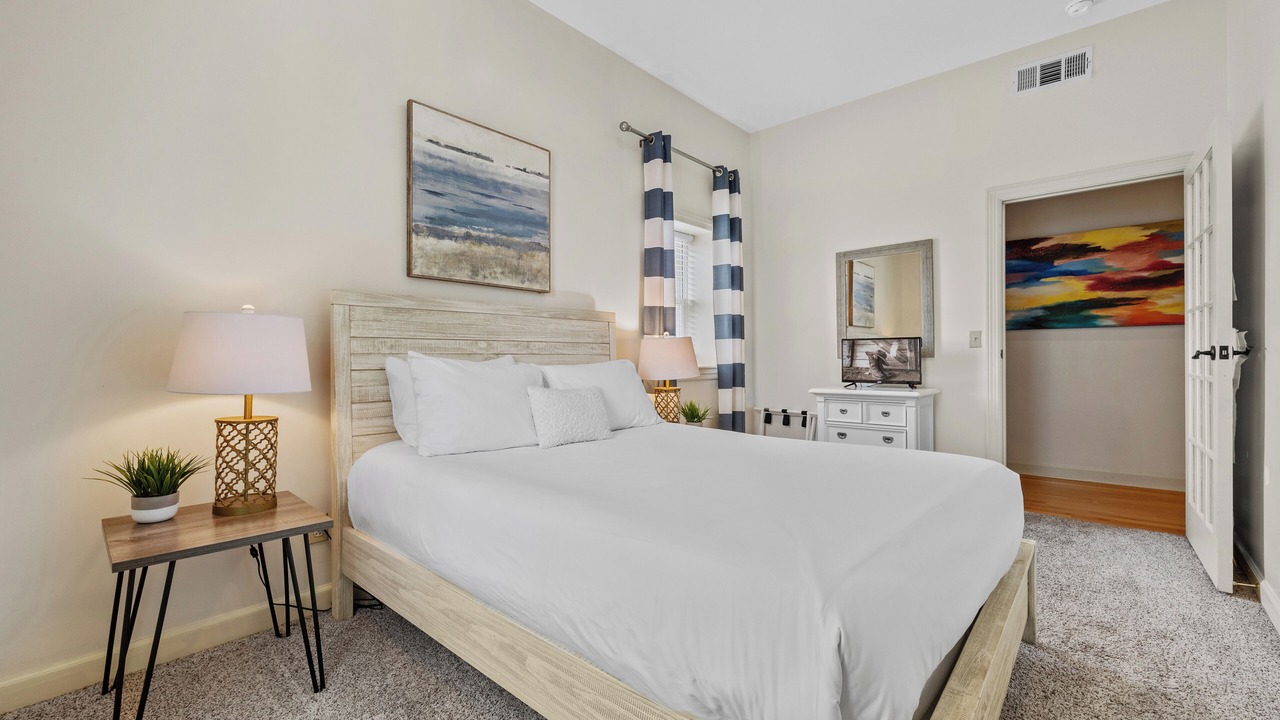 Photo of Bedroom in Five Points
