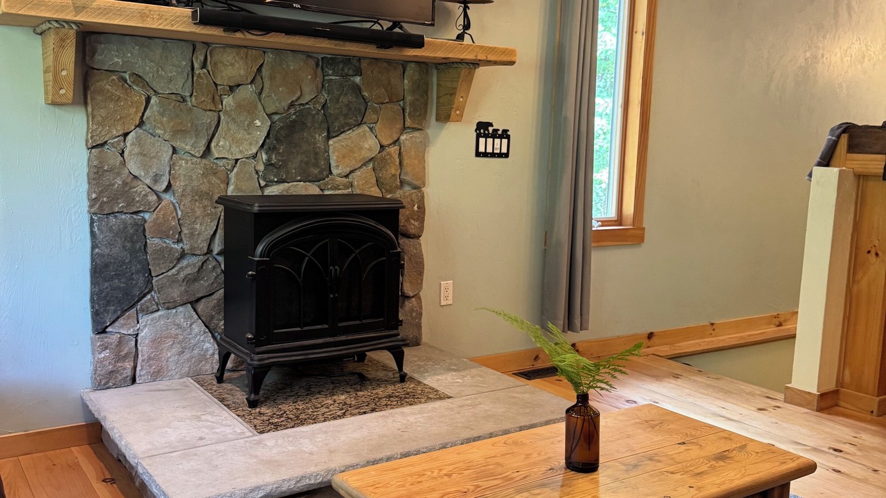 Photo of Livingroom in East Wakefield