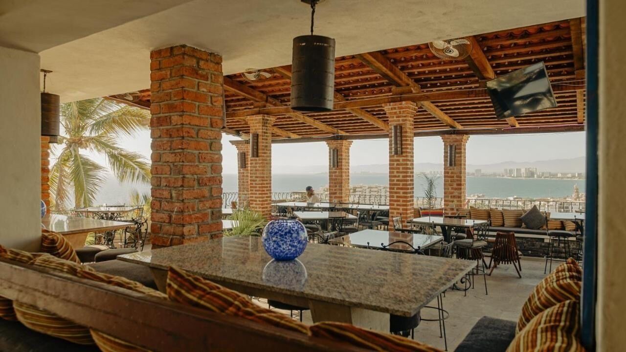 Photo of Outdoor in Romantic Zone