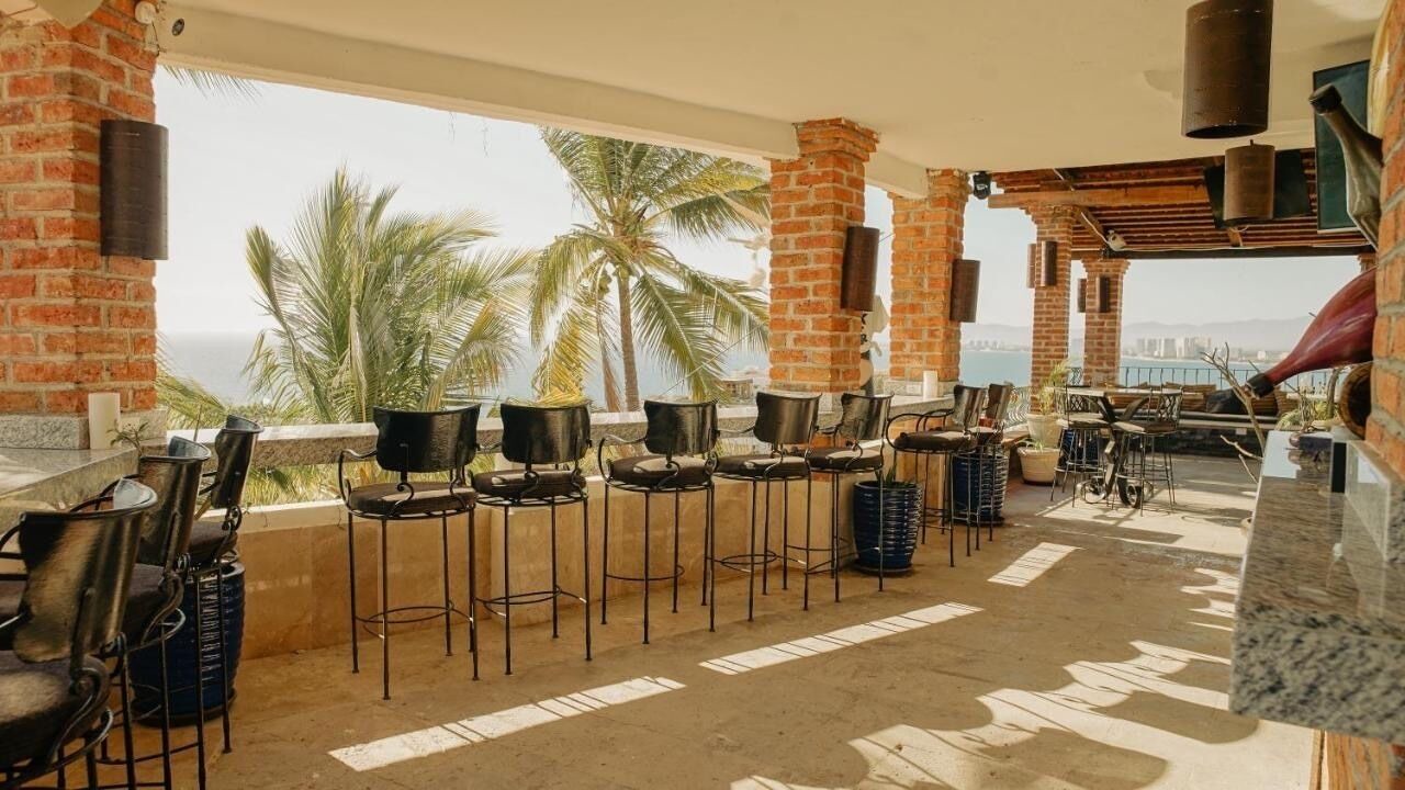 Photo of Outdoor in Romantic Zone