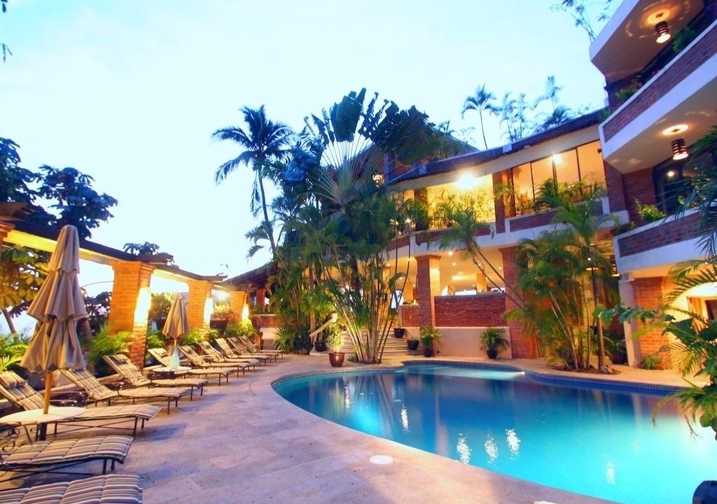 Photo of Outdoor in Romantic Zone