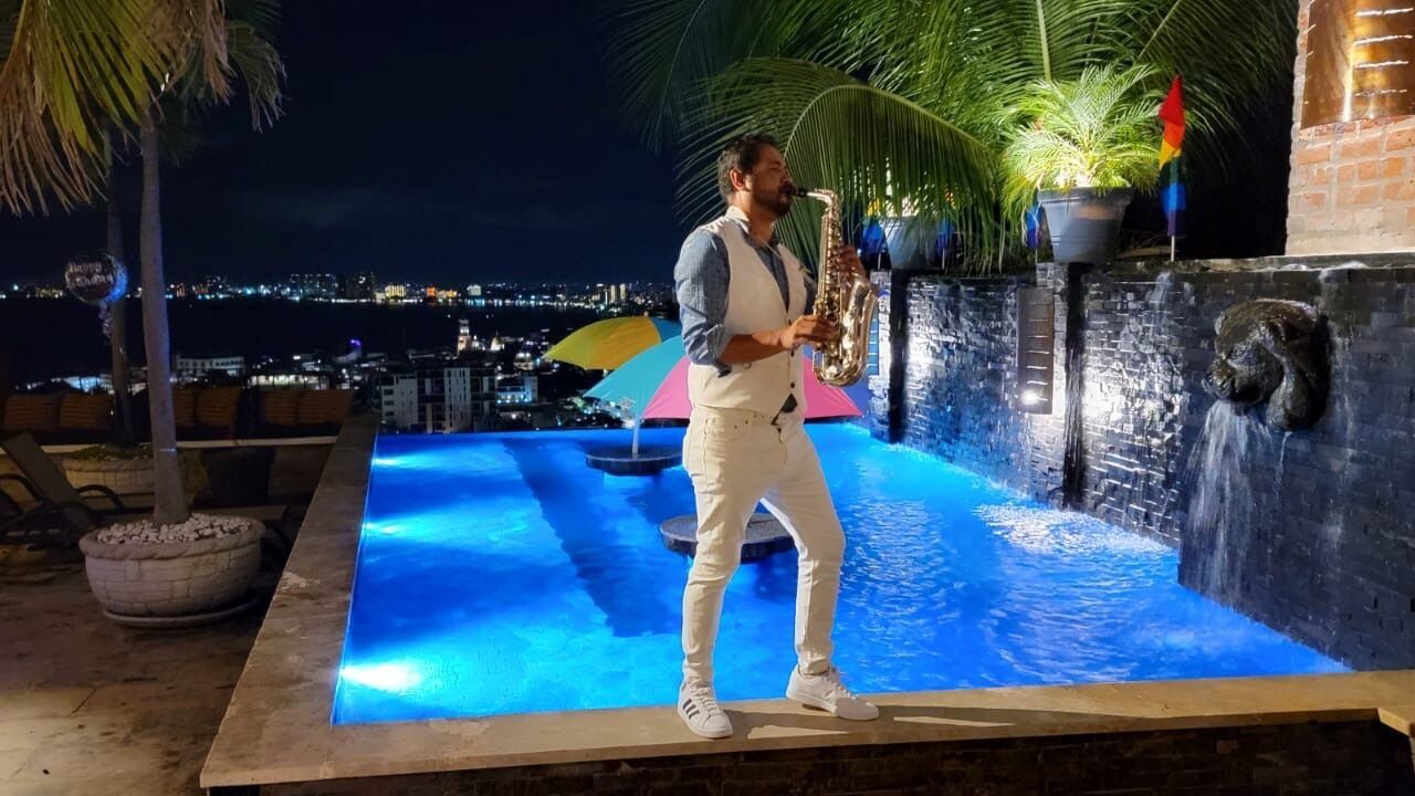 Photo of Outdoor in Romantic Zone