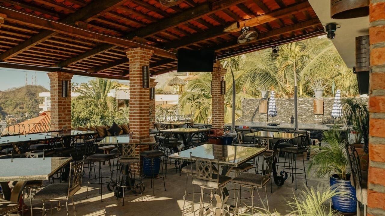 Photo of Outdoor in Romantic Zone