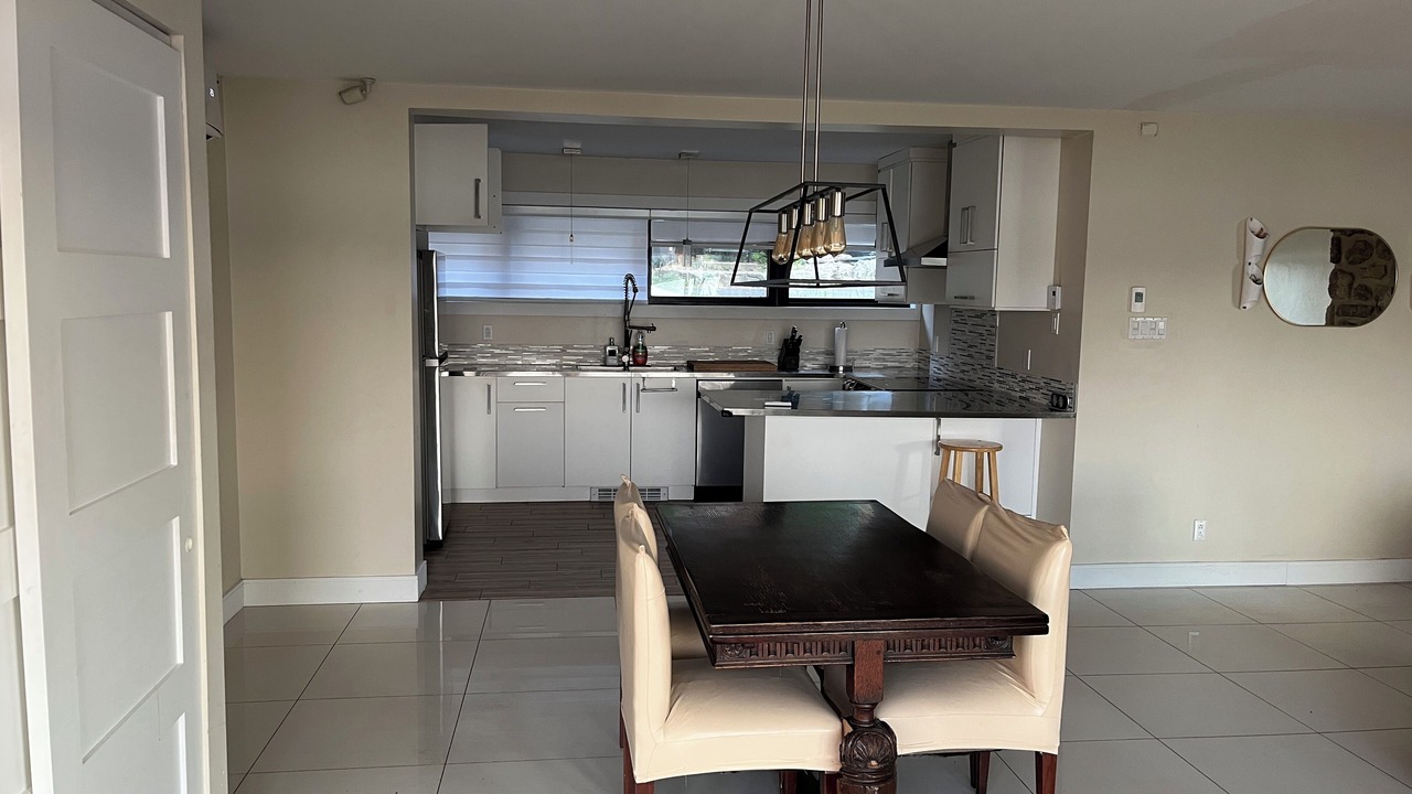 Photo of Kitchen in Laval-des-Rapides