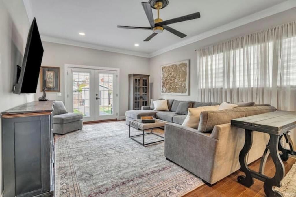 Photo of Livingroom in Evansville