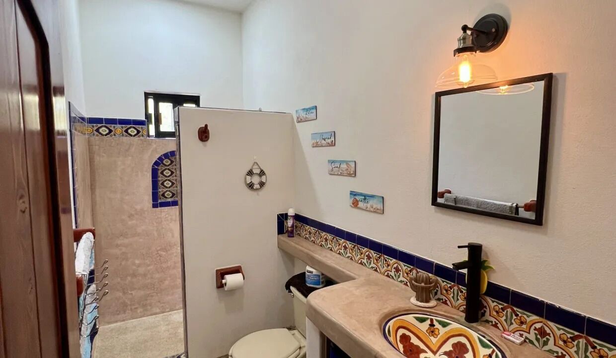 Photo of Bathroom in Los Barriles