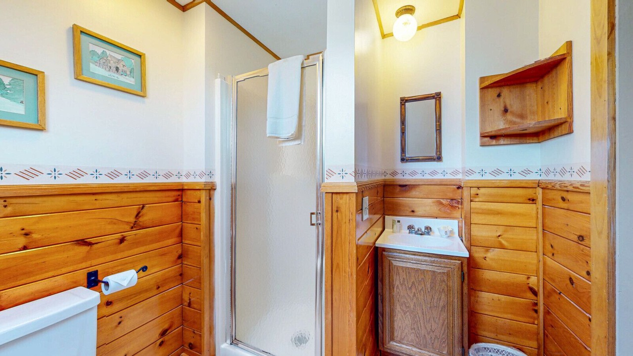 Photo of Bathroom in Hancock Point