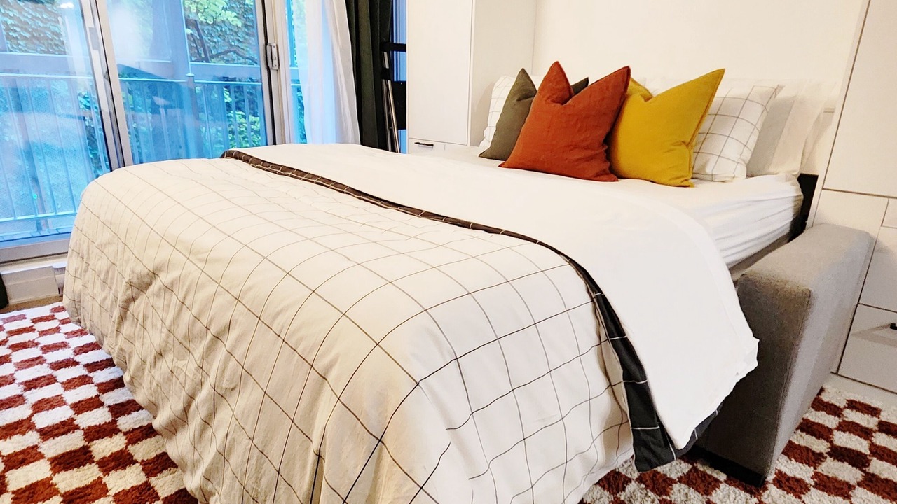 Photo of Bedroom in Latin Quarter