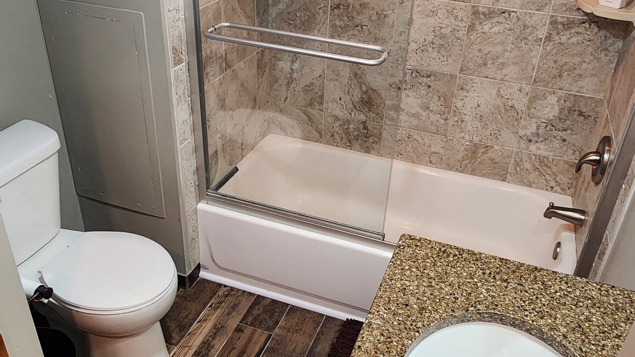 Photo of Bathroom in Birchwood Village