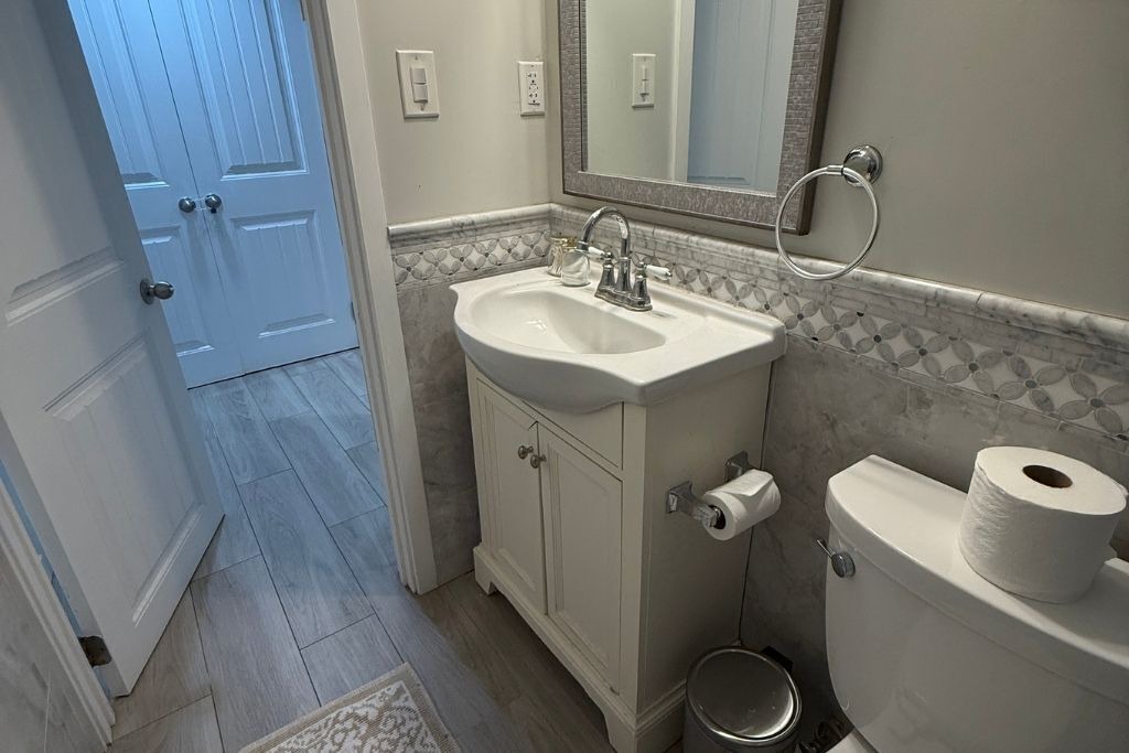 Photo of Bathroom in Huntington Beach