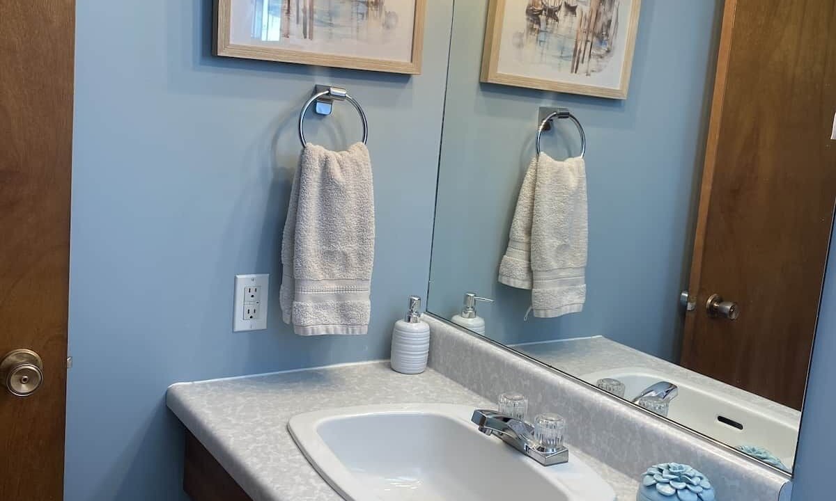 Photo of Bathroom in Georgian Bluffs