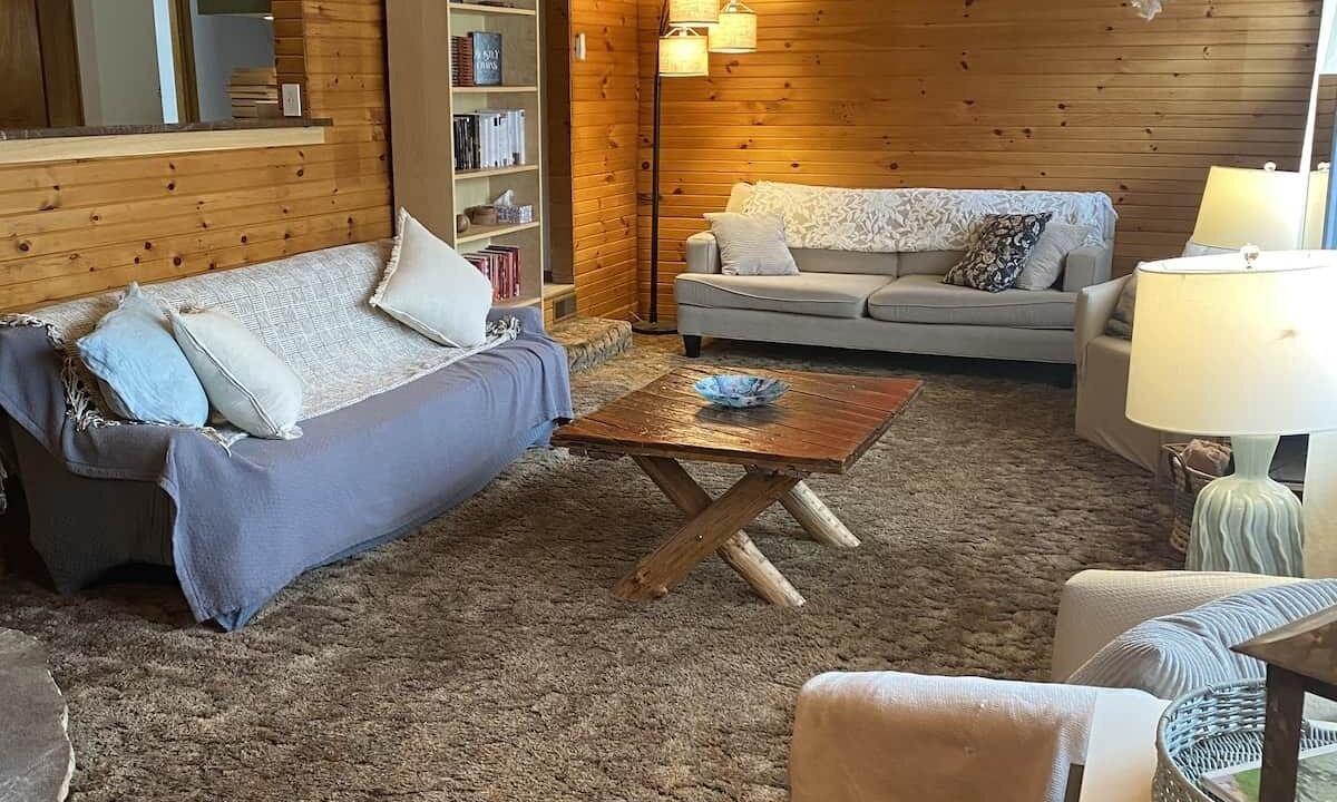 Photo of Livingroom in Georgian Bluffs