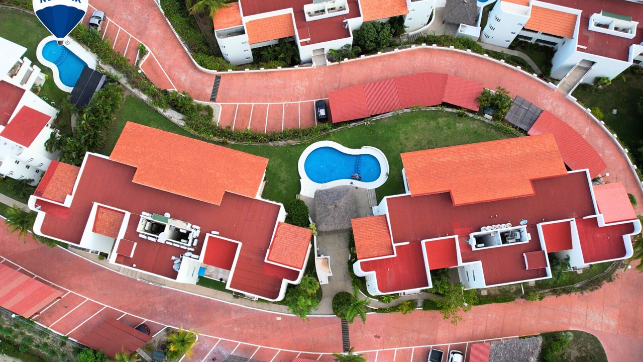 Photo of Outdoor in R