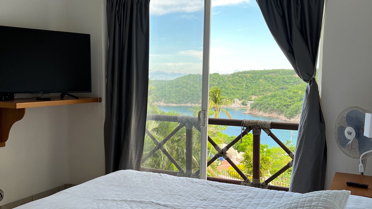 Photo of Bedroom in R