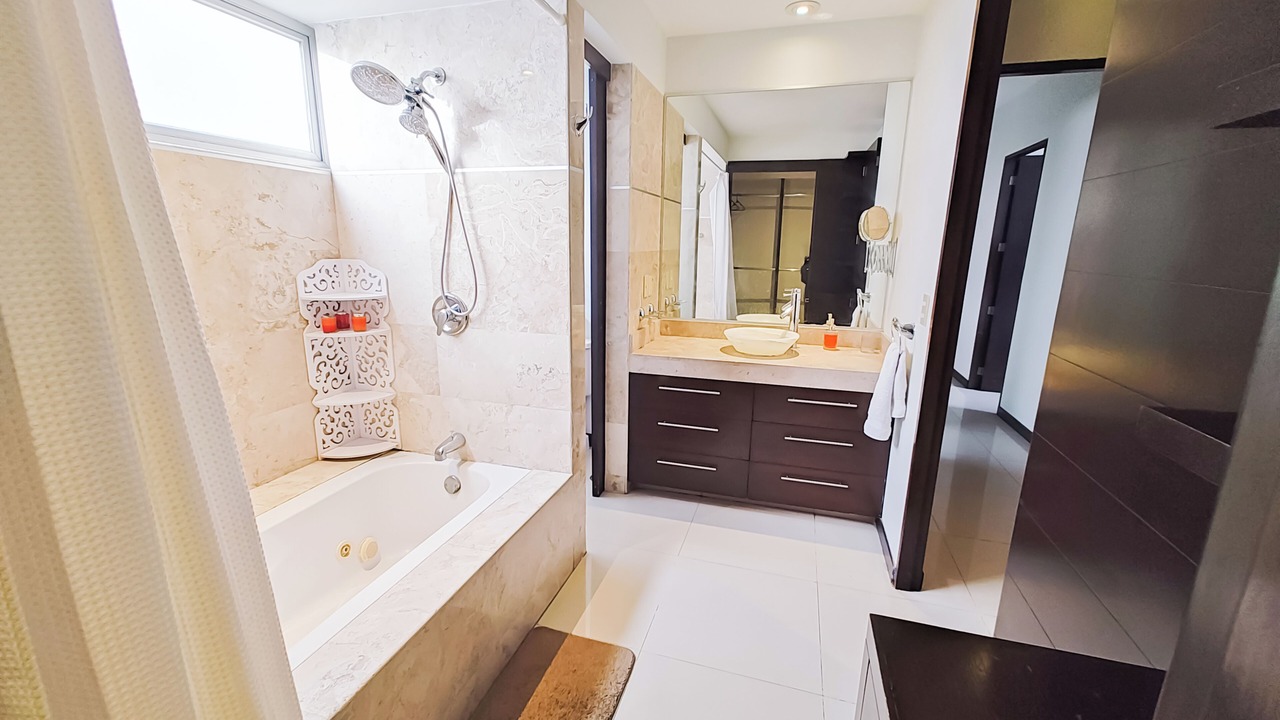 Photo of Bathroom in Providencia