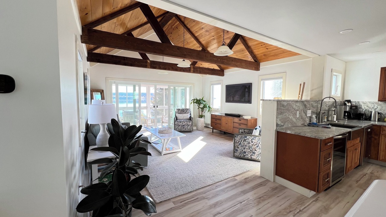 Photo of Livingroom in Blue Hill