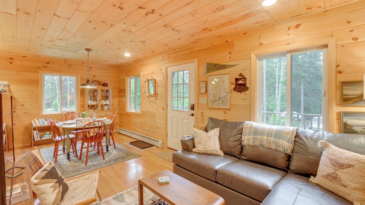 Photo of Livingroom in Prospect Harbor