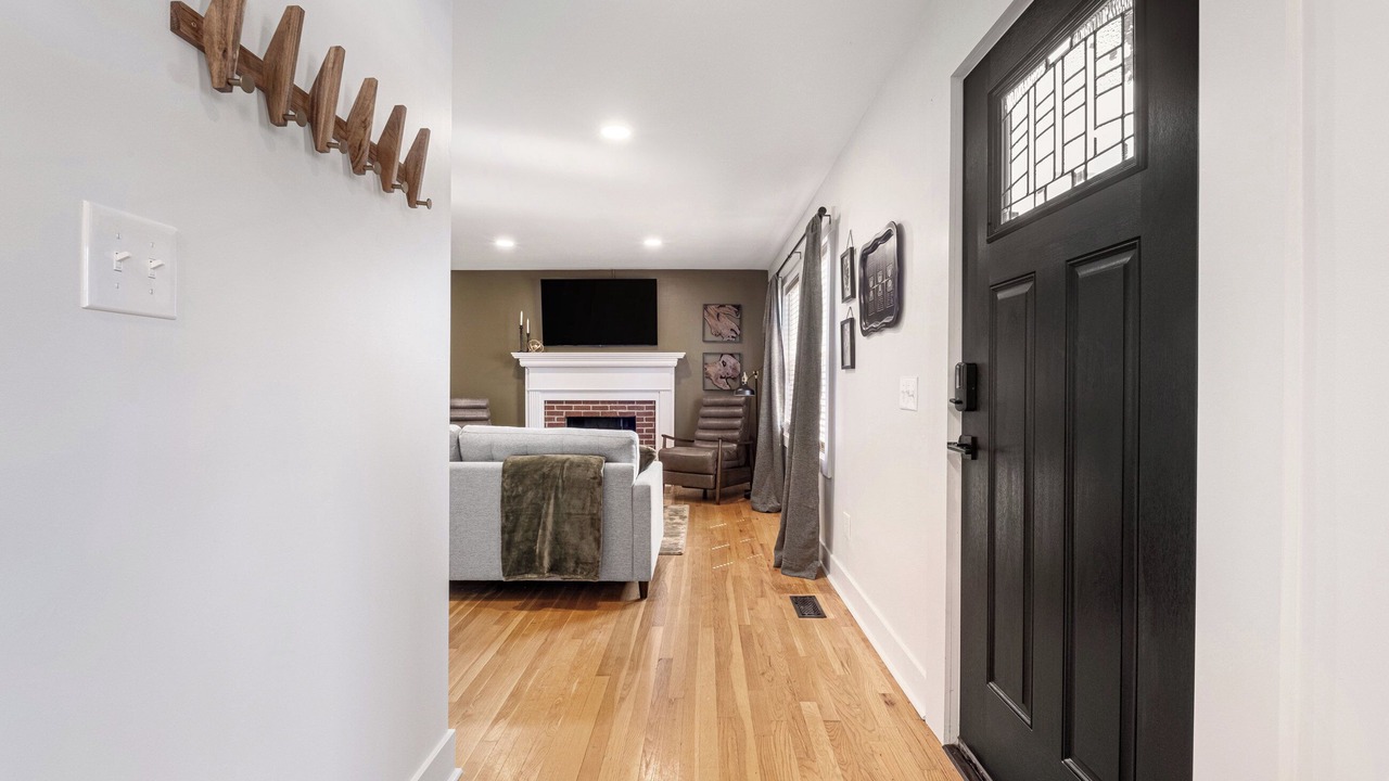 Photo of Livingroom in La Grange