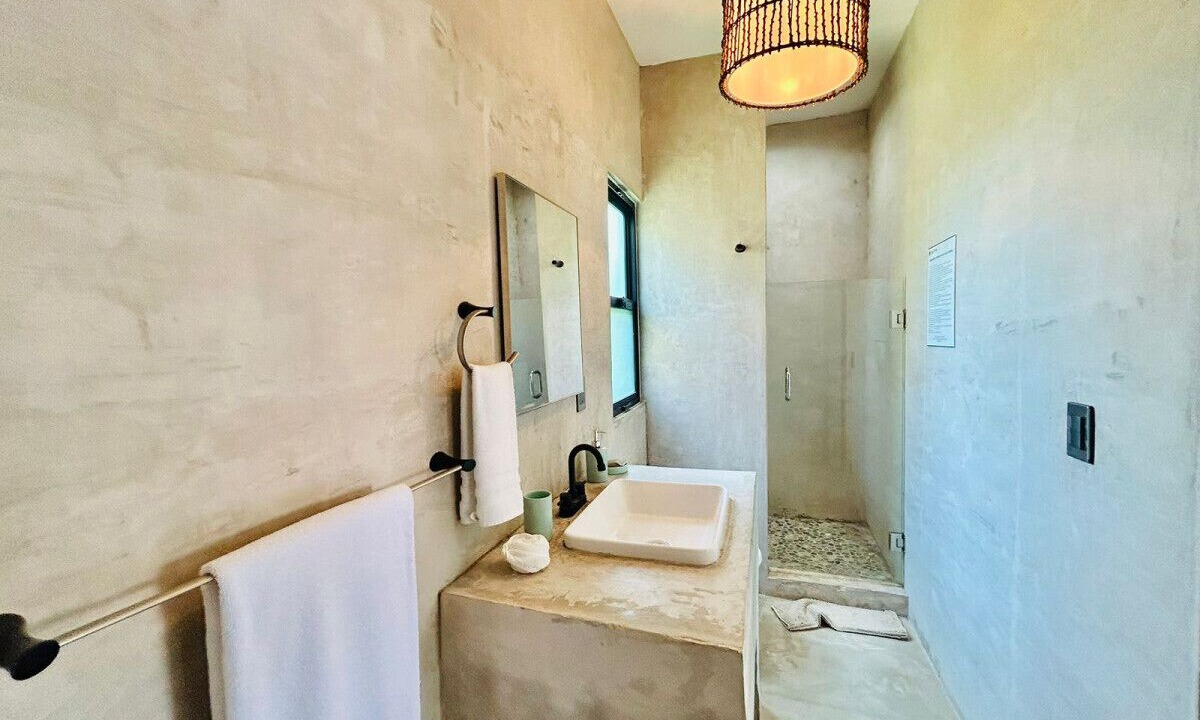Photo of Bathroom in Elota