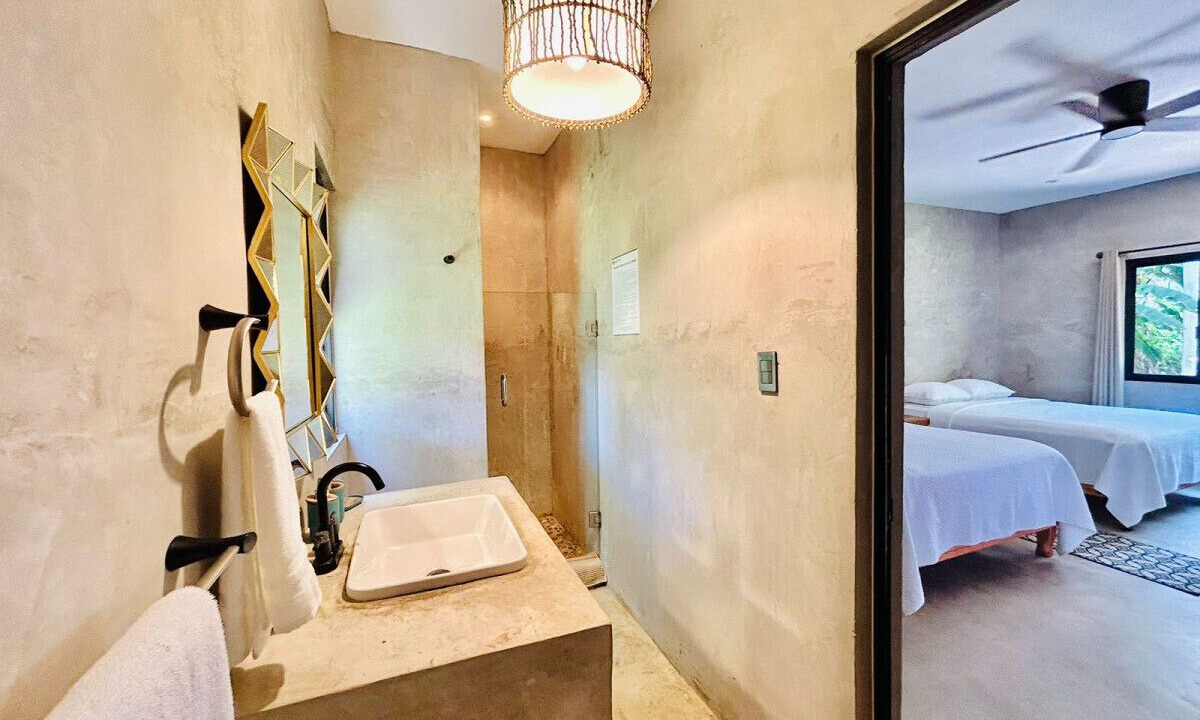 Photo of Bathroom in Elota