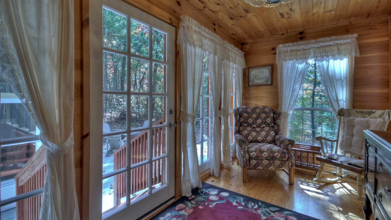 Photo of Bedroom in Turtletown
