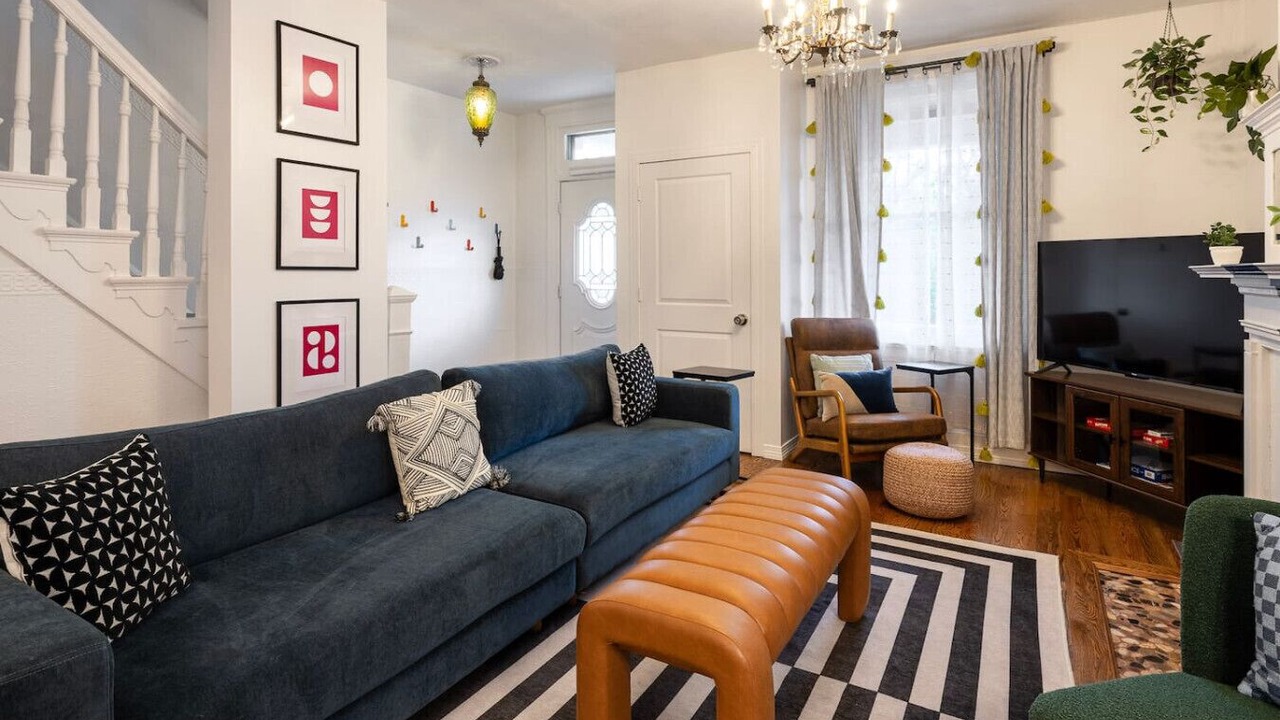 Photo of Livingroom in Mount Auburn
