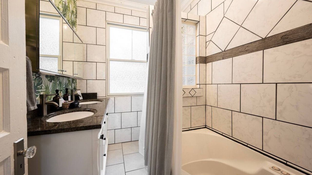 Photo of Bathroom in Mount Auburn