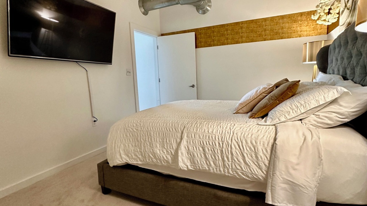 Photo of Bedroom in Atlantic Station Area