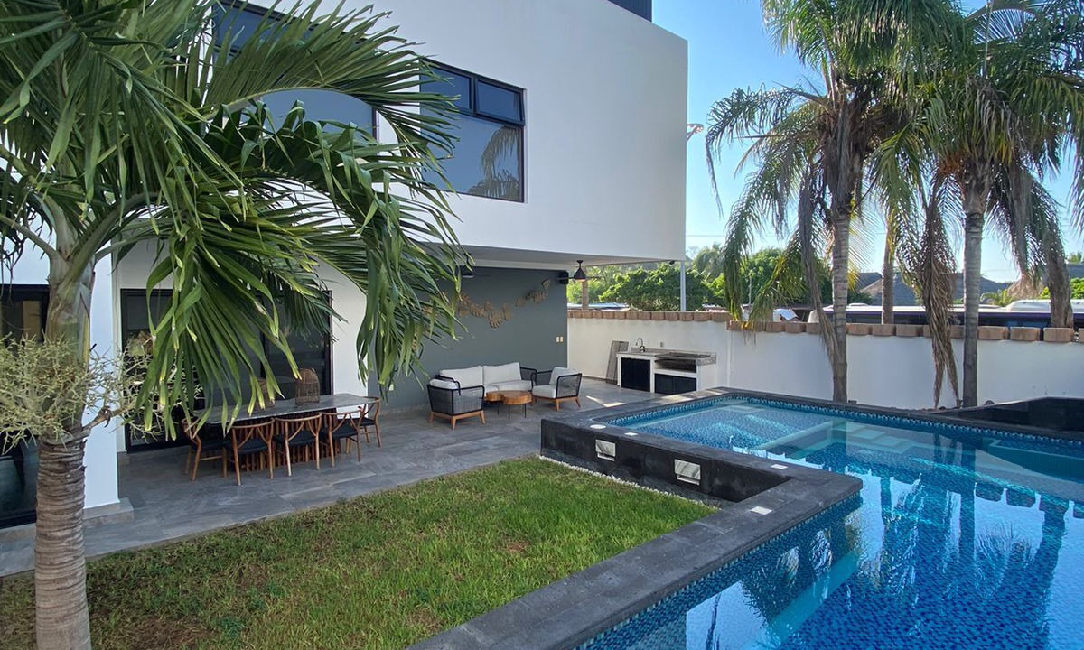 Photo of Outdoor in Cerritos