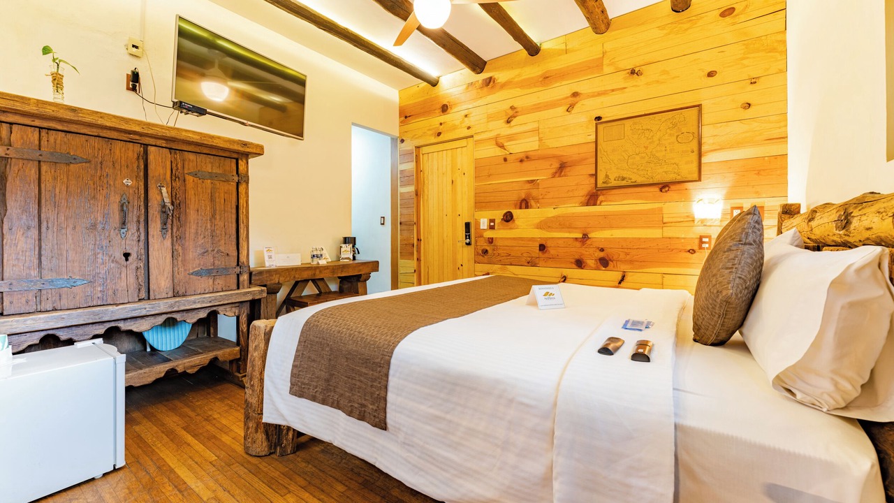 Photo of Bedroom in Anahuac
