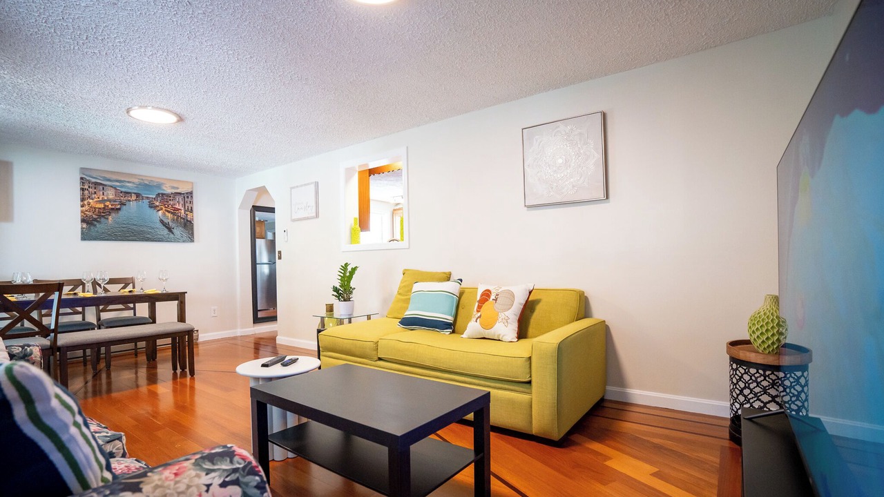 Photo of Livingroom in Medford