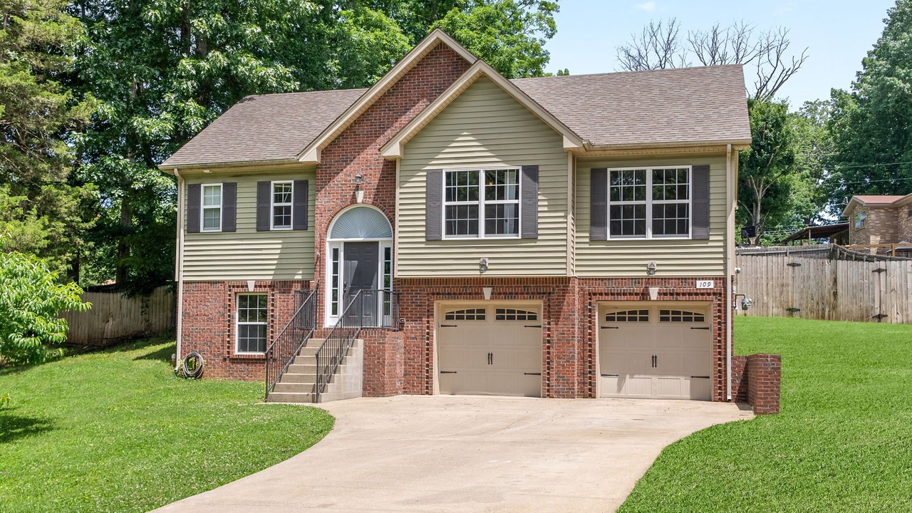 Photo of Outdoor in Clarksville