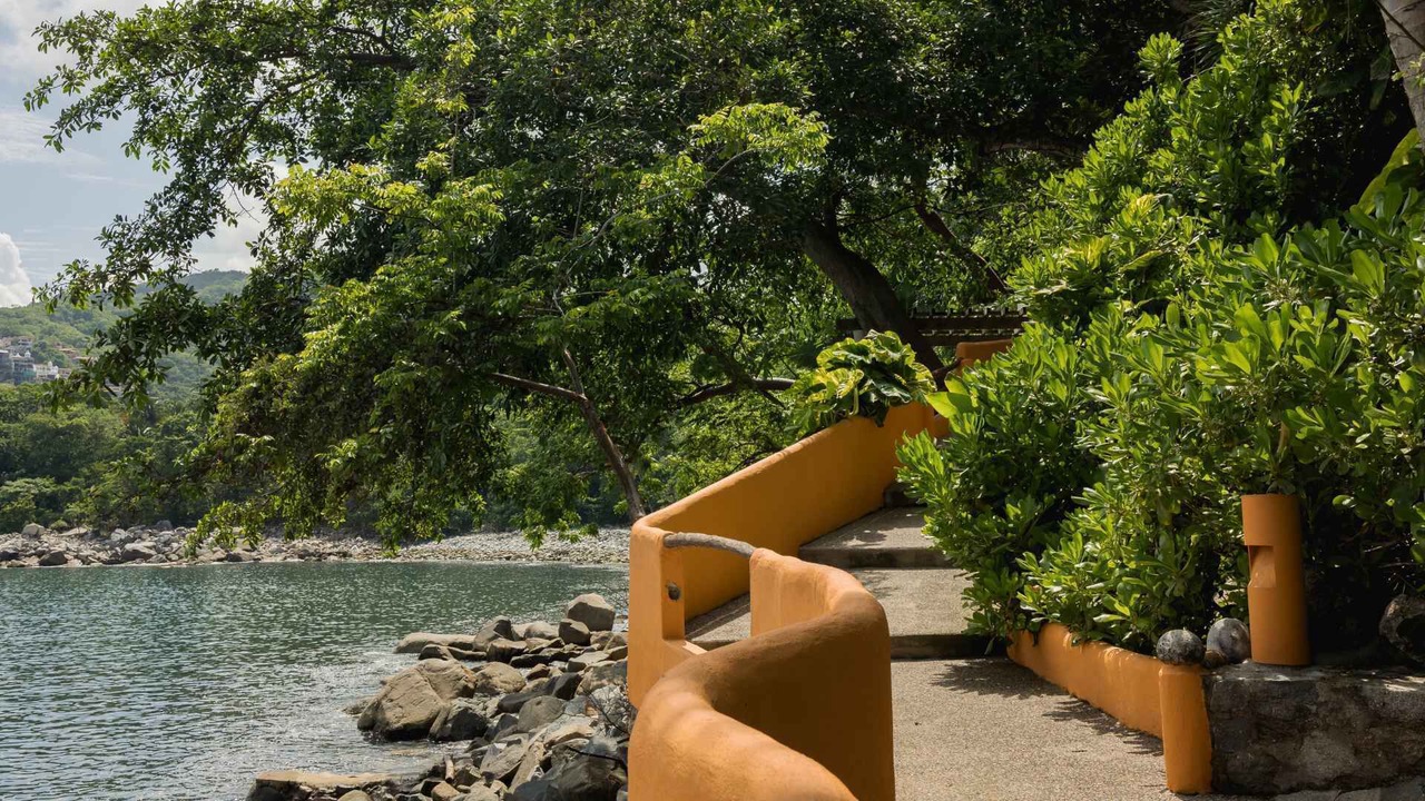 Photo of Outdoor in South Shore Hotel Area