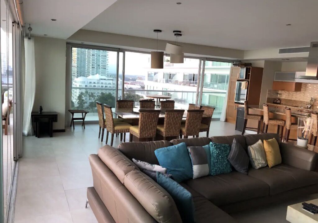 Photo of Livingroom in Las Glorias