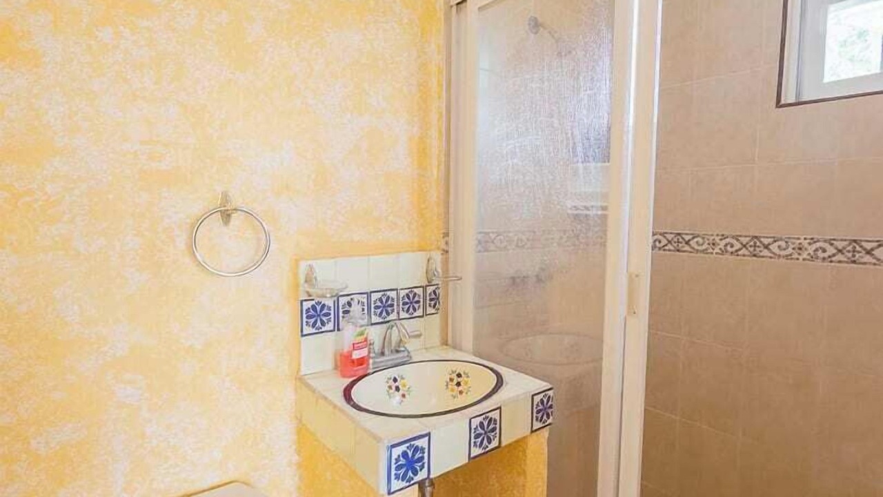 Photo of Bathroom in Cocoyoc