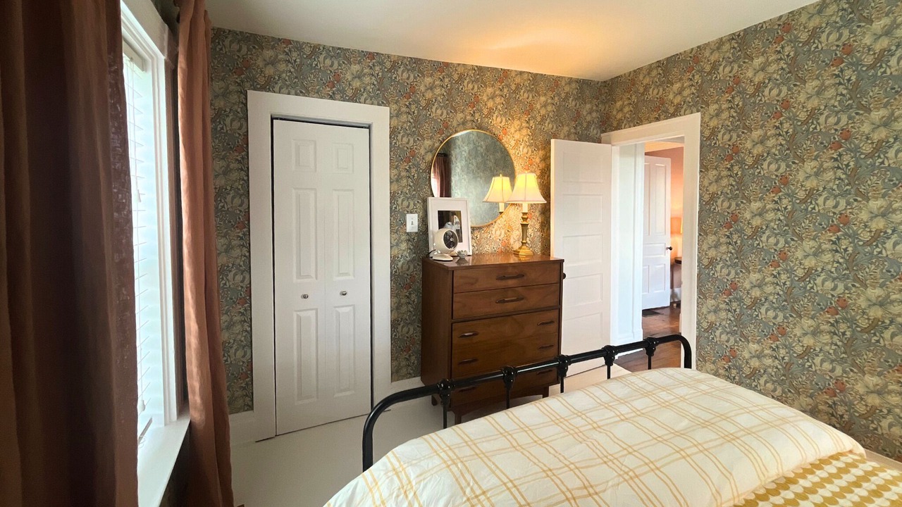 Photo of Bedroom in Hyde Park