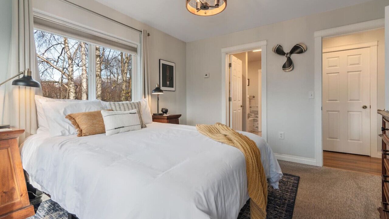 Photo of Bedroom in Fishhook