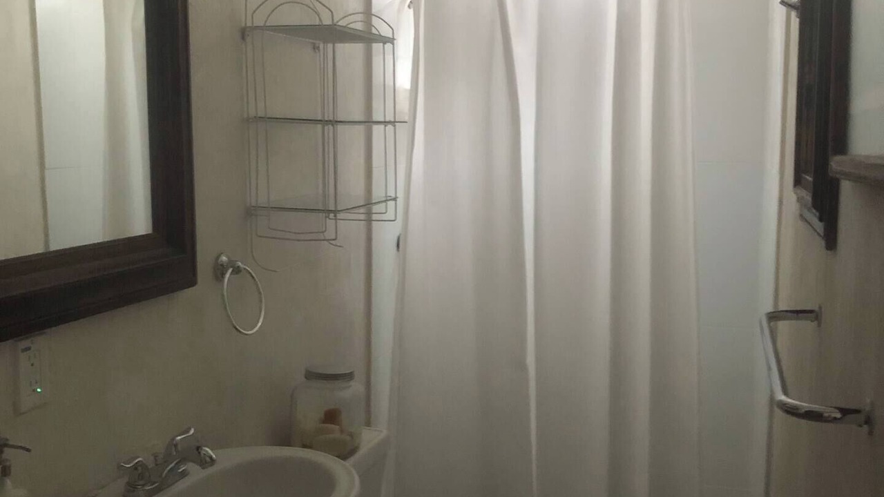 Photo of Bathroom in Zona Expo