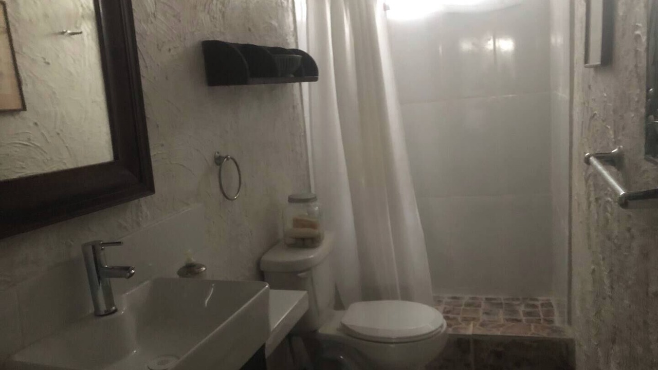 Photo of Bathroom in Zona Expo
