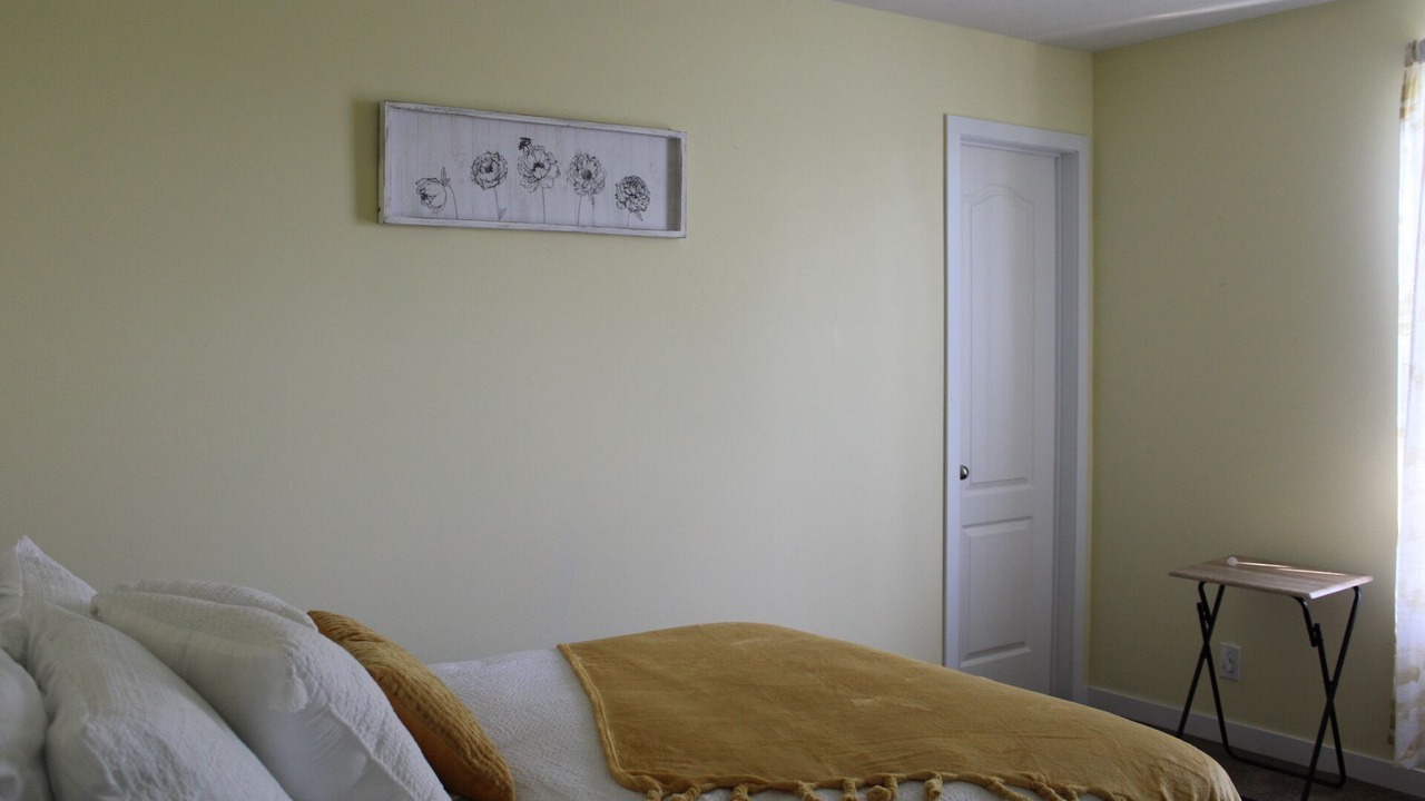 Photo of Bedroom in Clare
