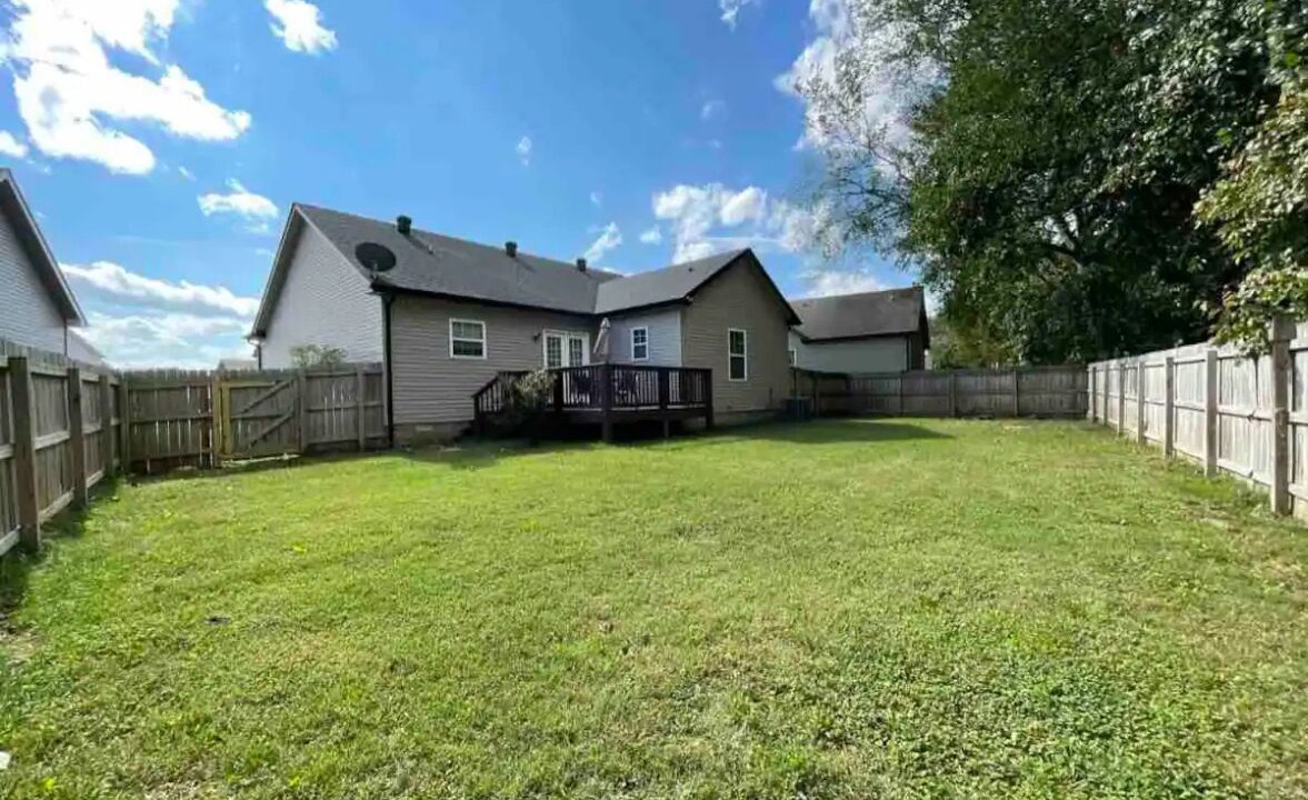 Photo of Outdoor in Clarksville