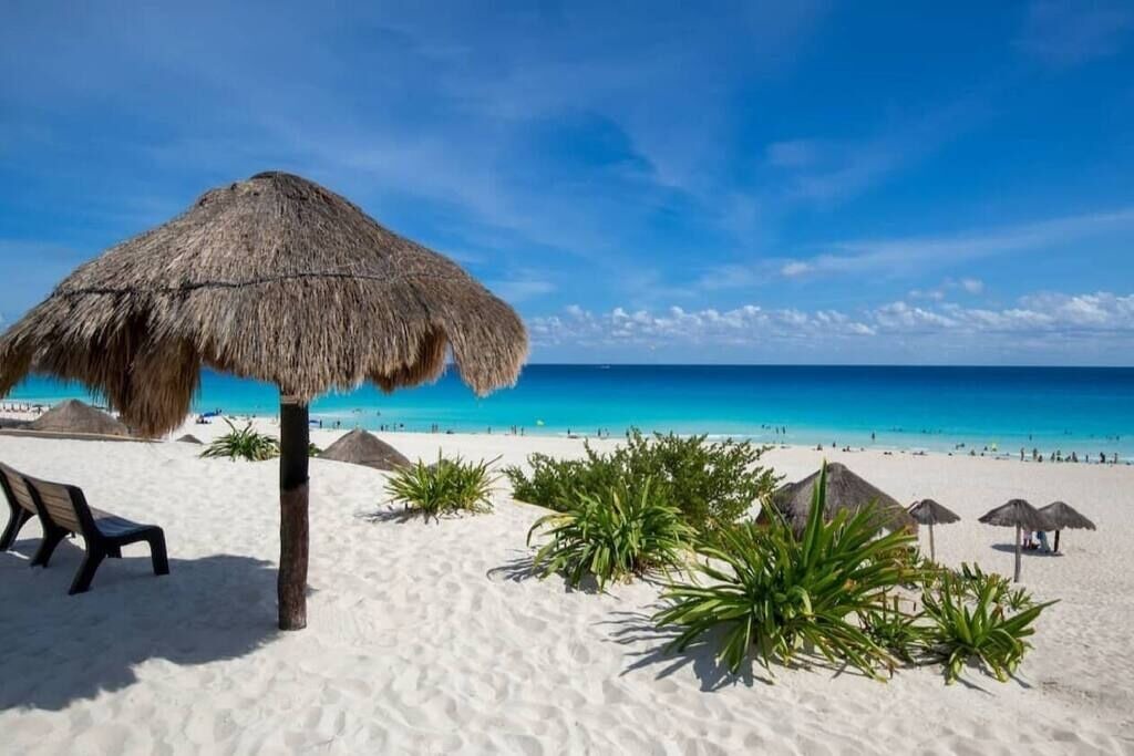 Photo of Others in La Isla