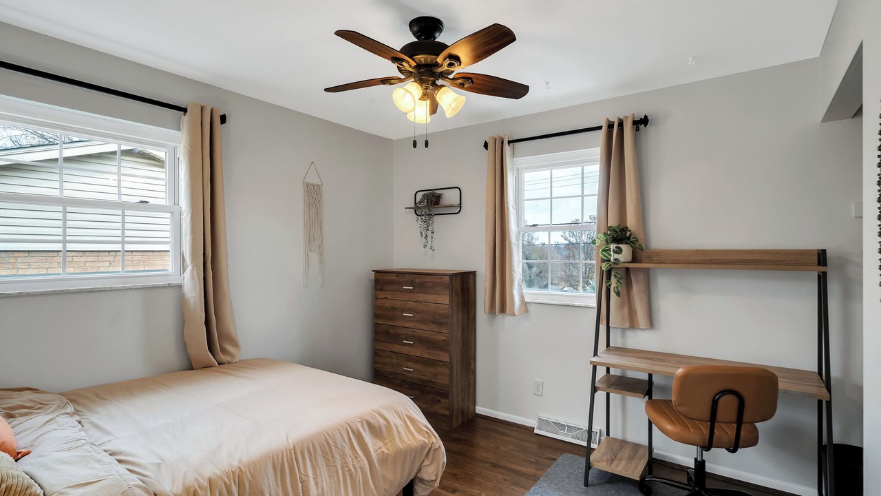 Photo of Bedroom in Mount Saint Joseph