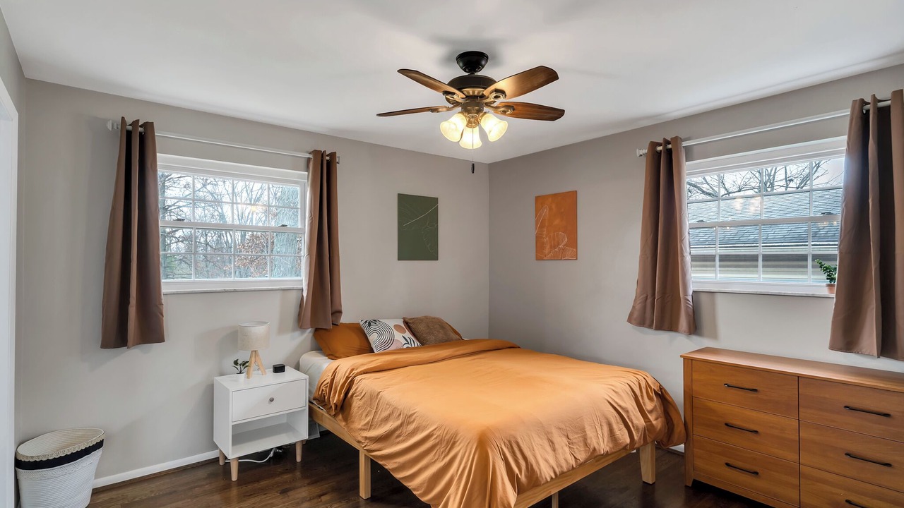 Photo of Bedroom in Mount Saint Joseph